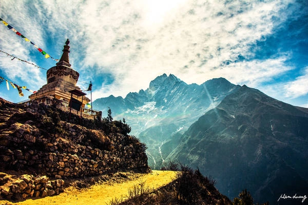 Đây là một bảo tháp mình gặp trên đường trek. Đây là một bảo tháp mình gặp trên đường trek.