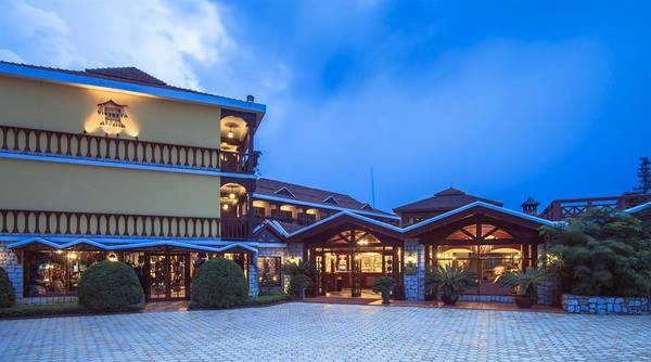 Khu nghỉ dưỡng sang trọng 4 sao, đầu tiên và duy nhất ở vùng núi Tây Bắc. Khu nghỉ dưỡng sang trọng 4 sao, đầu tiên và duy nhất ở vùng núi Tây Bắc.
