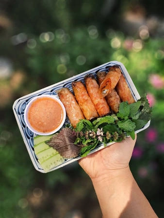Chả cuốn cá trích, đặc sản miền biển. Chả cuốn cá trích, đặc sản miền biển.