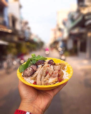 Ẩm thực Phan Thiết không thể không nhắc đến món bún mắm nêm. Ẩm thực Phan Thiết không thể không nhắc đến món bún mắm nêm.