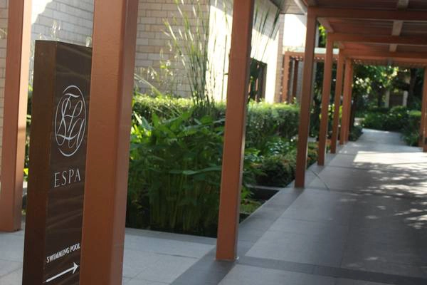 ESPA nằm ngay bên cạnh Equarius Hotel và Beach Villas của Resorts World Sentosa ESPA nằm ngay bên cạnh Equarius Hotel và Beach Villas của Resorts World Sentosa