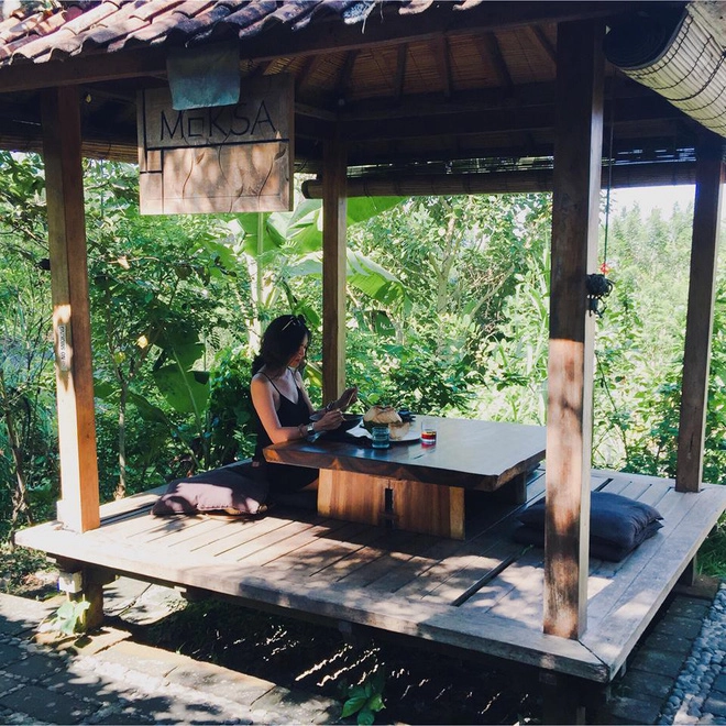 Một quán cafe đẹp ở Ubud. Một quán cafe đẹp ở Ubud.