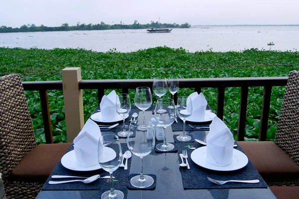 Victoria-Xiengthong-Palace-ivivu-19