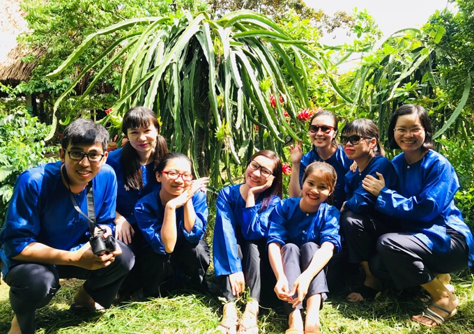 Sự hòa hợp giữa thiên nhiên - con người và cảnh vật cùng nét bình dị, hiền hòa, chẳng chút phô trương đã tạo nên dấu ấn đặc biệt khó quên. Những lợi thế do tạo hóa, thiên nhiên ban tặng cùng sự gần gũi và đôn hậu của người dân trên mảnh đất này đã làm say lòng biết bao du khách khi dừng chân. Sự hòa hợp giữa thiên nhiên - con người và cảnh vật cùng nét bình dị, hiền hòa, chẳng chút phô trương đã tạo nên dấu ấn đặc biệt khó quên. Những lợi thế do tạo hóa, thiên nhiên ban tặng cùng sự gần gũi và đôn hậu của người dân trên mảnh đất này đã làm say lòng biết bao du khách khi dừng chân.