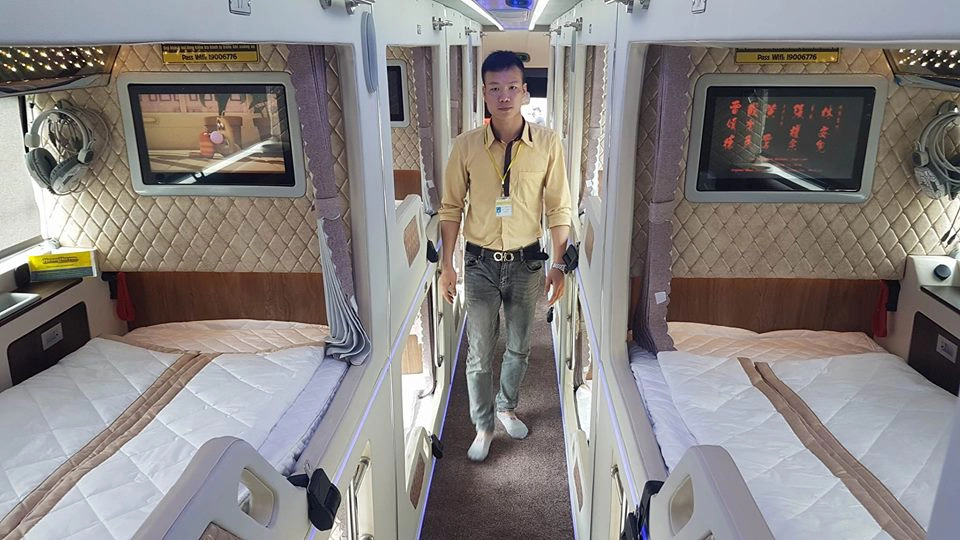 xe-ha-son-hai-van-VIP-Royal-ivivu-5