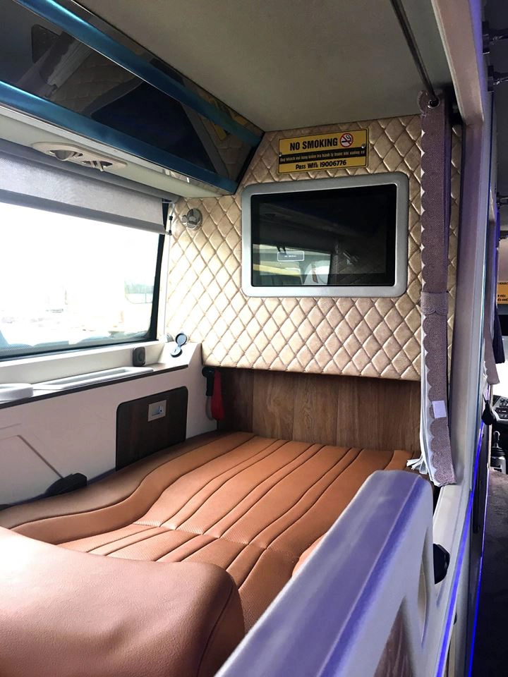 xe-ha-son-hai-van-VIP-Royal-ivivu-9