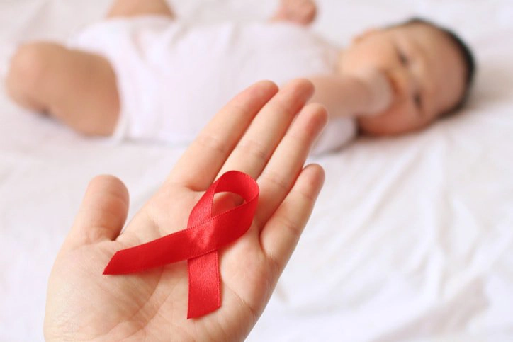 trẻ em nhiễm hiv sống được bao lâu