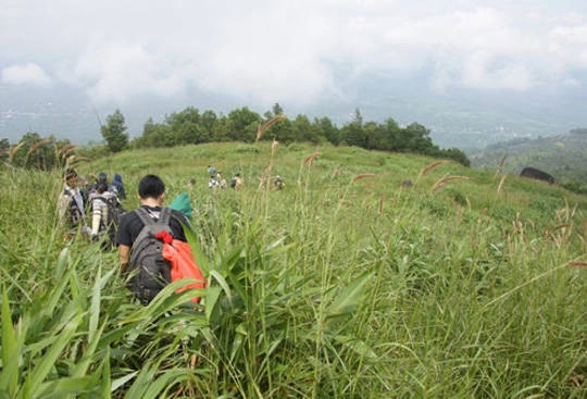 Trekking núi Chứa Chan - iVIVU.com