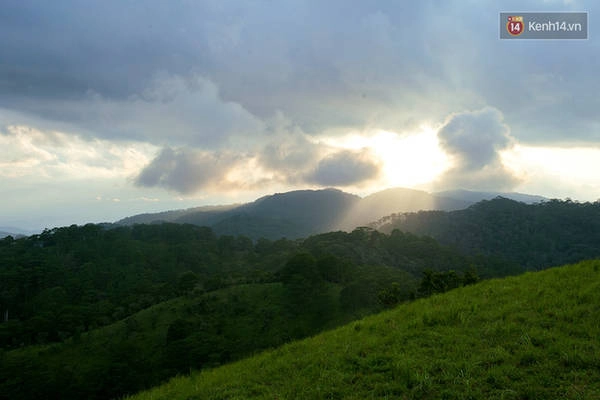 trekking-va-cam-trai-o-doi-ta-nang-di-de-thay-minh-con-tre-va-con-nhieu-noi-phai-chinh-phuc-ivivu-23