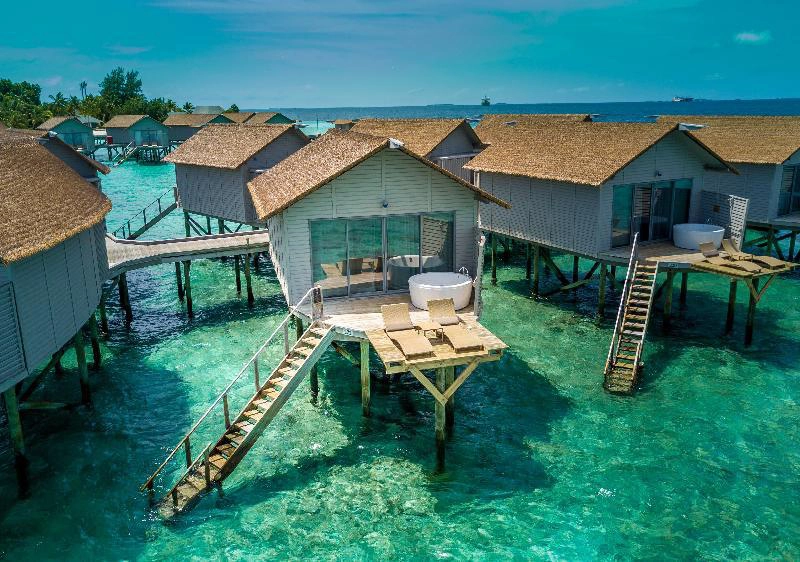 Centara-Ras-Fushi-Resort-Spa-Maldives-ivivu-5