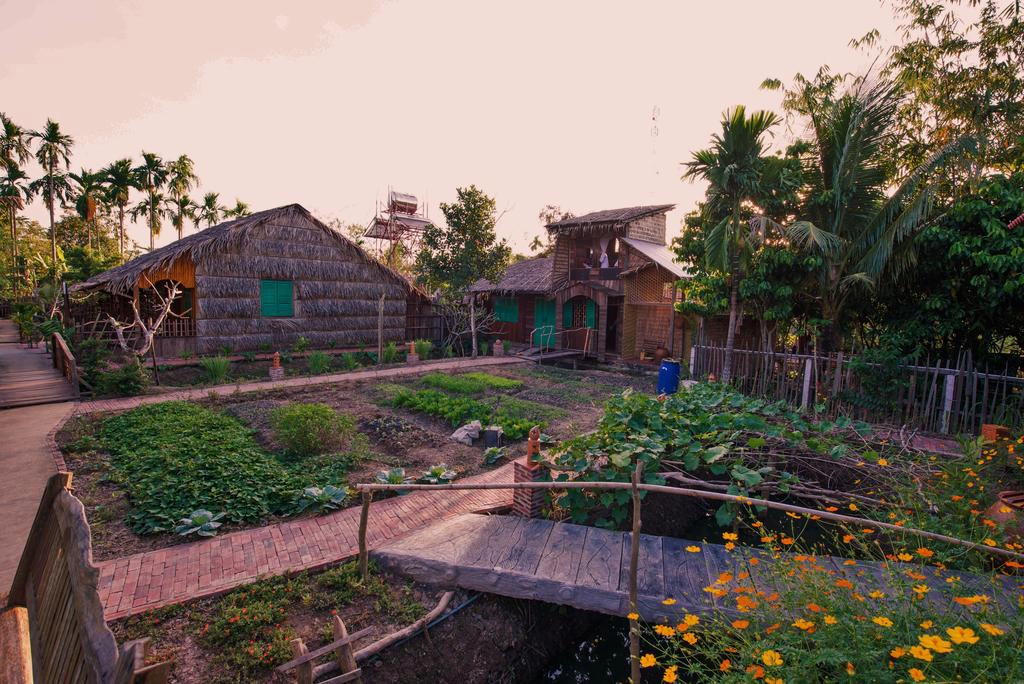 tron-sai-gon-nghi-duong-yen-binh-o-mekong-rustic-dam-chat-mien-tay-ivivu-14