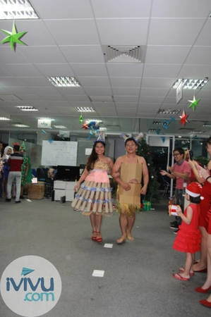 Tất cả những thành viên tham gia dự thi đều cống hiến hết mình, để có những màn trình diễn thời trang ấn tượng và "không đụng hàng".