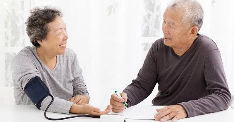 tuổi 60 huyết áp bao nhiêu là bình thường