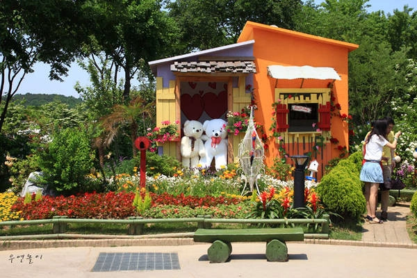 Lễ hội hoa hồng ở Seoul Grand Park 