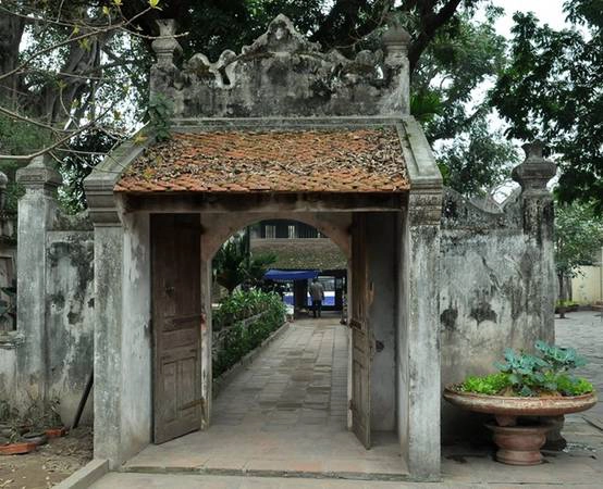 Chùa Mía - địa điểm du khách thường ít khi bỏ qua khi ghé Đường Lâm. Chùa Mía - địa điểm du khách thường ít khi bỏ qua khi ghé Đường Lâm.