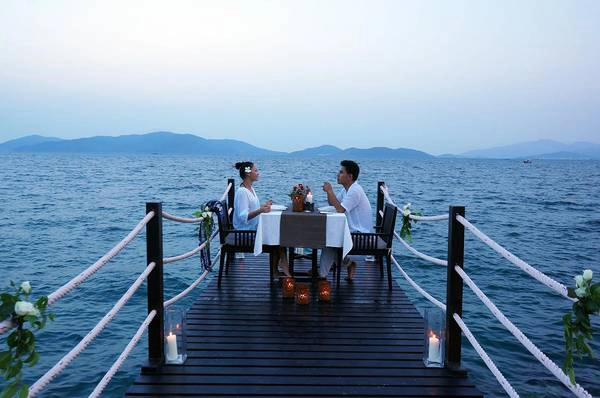 Amiana Resort Nha Trang đáp ứng đủ mọi loại ẩm thực mà ngay cả thực khách khó tính nhất cũng phải hài lòng. Amiana Resort Nha Trang đáp ứng đủ mọi loại ẩm thực mà ngay cả thực khách khó tính nhất cũng phải hài lòng.