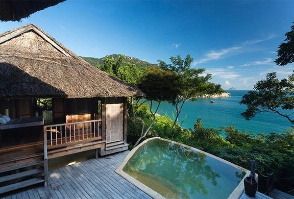 Biệt thự số 5 của Six Senses Ninh Van Bay đã đoạt giải Smith Hotel Awards hạng mục Phòng nghỉ quyến rũ nhất hành tinh, với không gian lãng mạn hoàn hảo cho các cặp đôi. Ảnh: Sixsenses.
