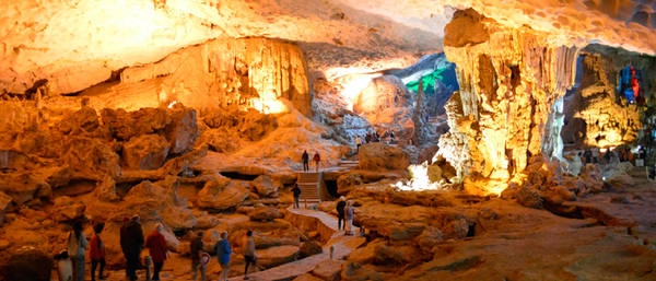 Hang Sửng Sốt