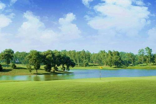  Sân golf Đồng Mô sẽ là nơi giải trí lý tưởng cho đấng mày râu.