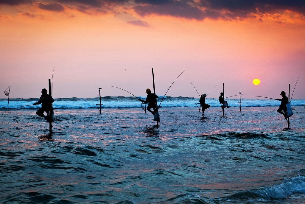 Sri Lanka: Từng được Lonely Planet chọn là điểm đến du lịch tốt nhất, Sri Lanka thu hút du khách bởi vẻ đẹp của những hòn đảo xinh đẹp với khu rừng nhiệt đới hùng vĩ bên bãi biển thơ mộng. Ngoài ra, đất nước này cũng nổi tiếng bởi kho tàng di sản văn hóa Phật giáo. CN Traveller đánh giá địa điểm du lịch này 91,79 điểm.