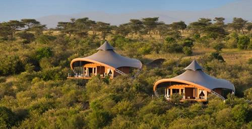 Trại nghỉ dưỡng sang trọng nằm trên vùng đất trải dài 240 km của thủ đô Nairobi, Kenya Trại nghỉ dưỡng sang trọng nằm trên vùng đất trải dài 240 km của thủ đô Nairobi, Kenya