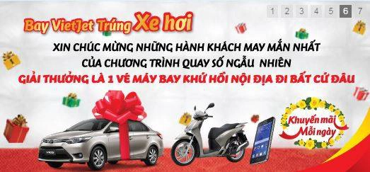 Bay Vietjet Trúng xe hơi