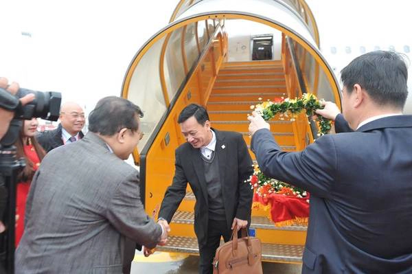 vietjet-mo-dai-tiec-tat-nien-ivivu-1