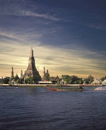 Một trong những sức hút của du lịch Thái Lan là chuỗi công trình kiến trúc cổ kính, như đền vàng, tháp vàng, chùa vàng… Một trong những sức hút của du lịch Thái Lan là chuỗi công trình kiến trúc cổ kính, như đền vàng, tháp vàng, chùa vàng…