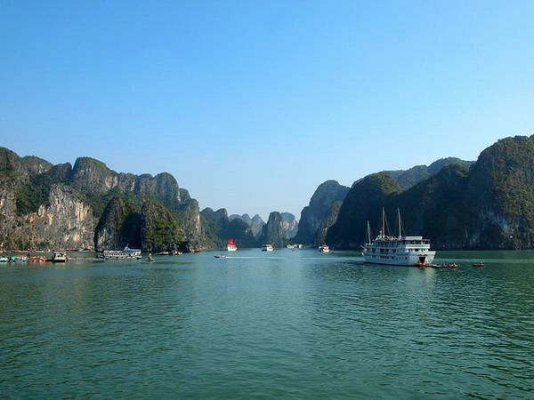 Vinh Ha Long noi ly tuong nhat de du lich he ivivu 3