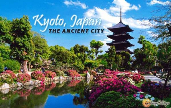 Những ngôi đền có lịch sử lâu đời của Kyoto nằm trong những khu vườn hoàng gia là nơi có cảnh quan rất ấn tượng. Những ngôi đền có lịch sử lâu đời của Kyoto nằm trong những khu vườn hoàng gia là nơi có cảnh quan rất ấn tượng.