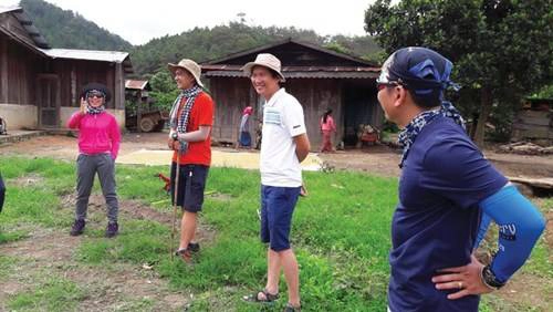 Khởi động trước chuyến đi ở bìa rừng Ma Bó Khởi động trước chuyến đi ở bìa rừng Ma Bó