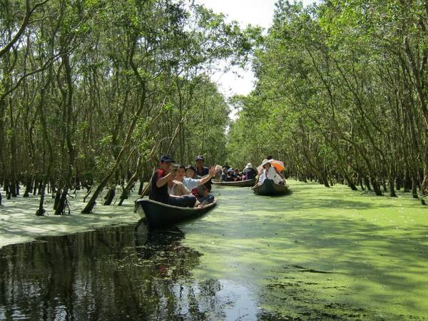 Xach-balo-di-kham-pha-vung-dat-Bay-nui-An-Giang-trong-3-ngay-2-dem-ivivu-12