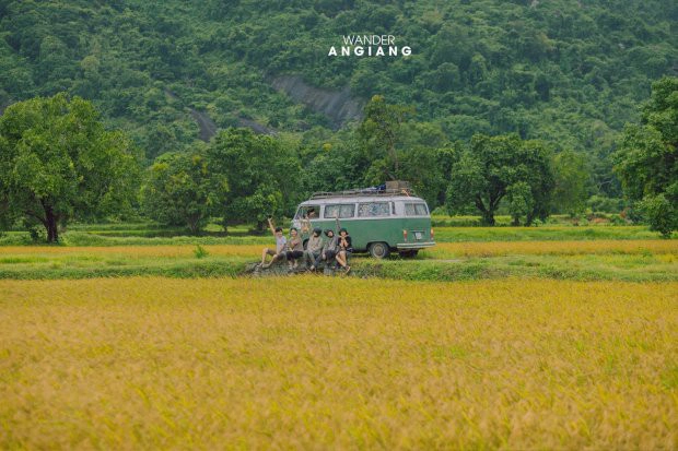 xem-xong-bo-anh-dep-me-li-nay-cu-dan-mang-hi-hung-khi-biet-them-mot-diem-song-ao-moi-o-an-giang-ivivu-3