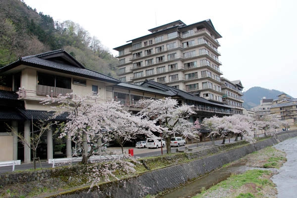 yamagata-vung-dat-cua-hoa-anh-dao-va-mi-ramen-ivivu-5