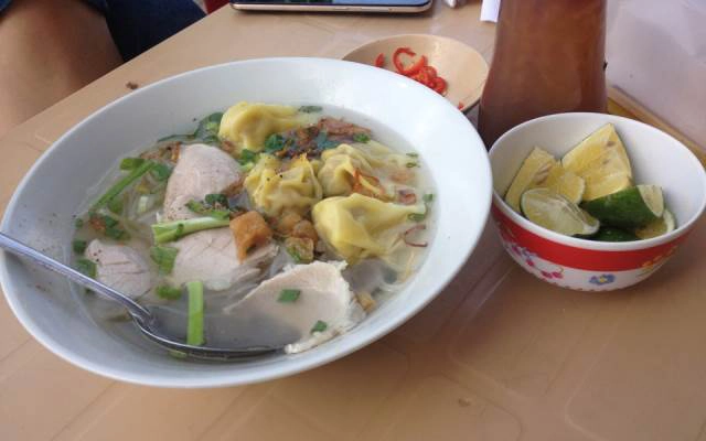 Quán Ăn 245 - Hủ Tiếu Mì & Hoành Thánh