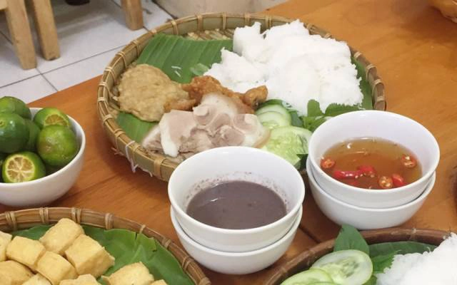 Quán Ăn 3 Cô - Bún Đậu Mắm Tôm - Hòa Bình
