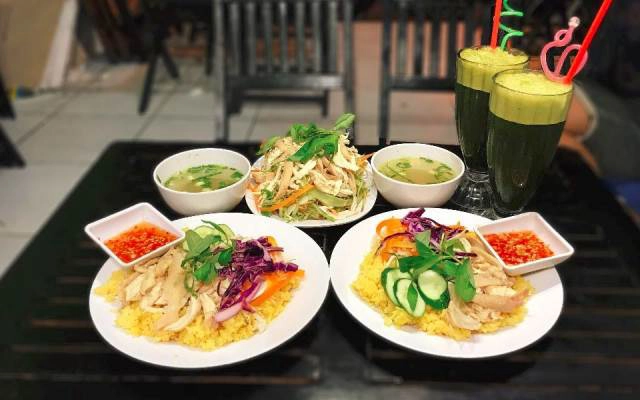 Quán Ăn 3 Con Gà - Cơm Gà Phú Yên