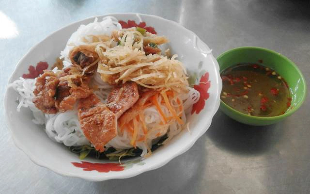 Quán Ăn 36 - Cơm Tấm & Bún Thịt Nướng