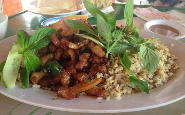 Nhà Hàng 6 Đời 3 - Quán Ăn Gia Đình