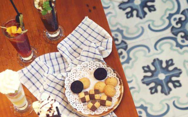 6Bis Cafe & Bistro
