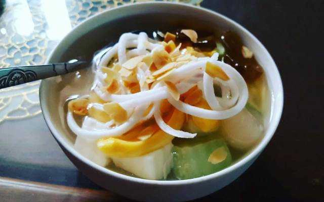 98 Cafe - Tỉnh Cầu