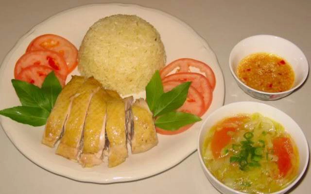 Quán Ăn 99 - Cơm Gà Xối Mỡ & Cơm Gà Hải Nam