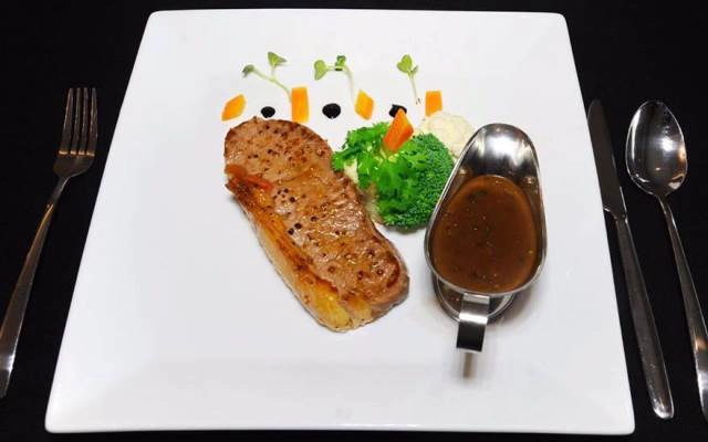 Quán Ăn A.Q Steak - Western Food & Vietnamese Cuisine