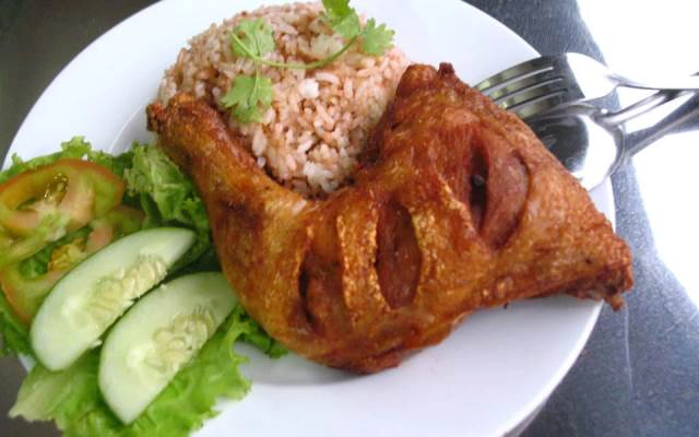 Quán Ăn A Vương - Cơm Gà Bình Dân