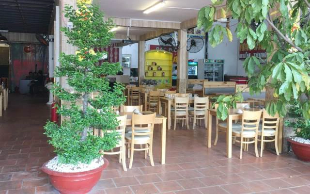 Quán Ăn Ẩm Thực Hoàng Gia - Hải Sản Thiên Nhiên Tươi Sống