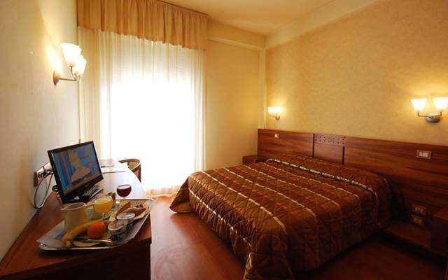 Amely Hotel