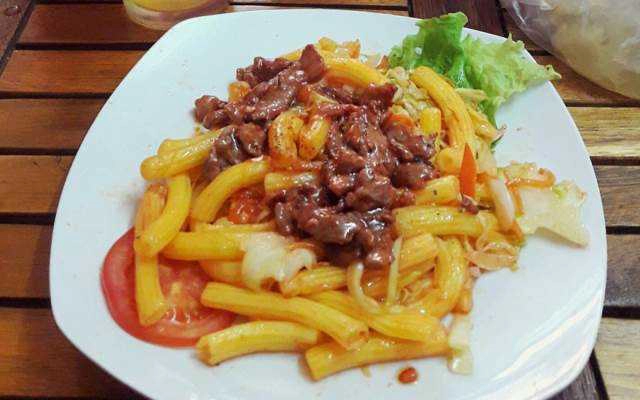 Ăn vặt An Tâm - Mì Xào Bò & Phá Lấu