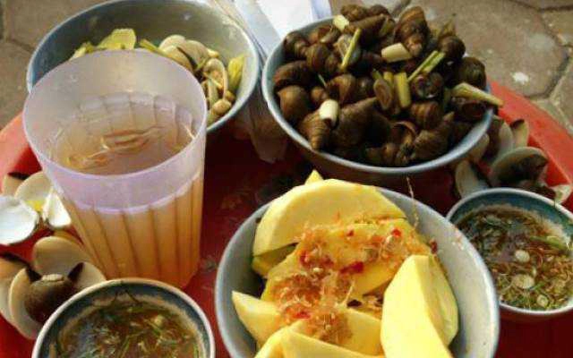 Ăn vặt Bà Bẩy - Ốc Ngao & Các Món Vặt