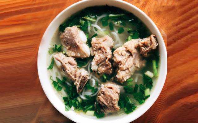 Ăn vặt Bà Đề - Bún Sườn