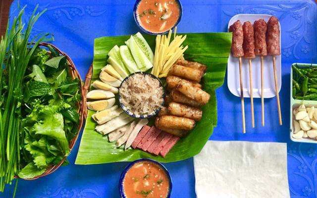Ăn vặt Bà Dung - Chả Cuốn Cá Trích
